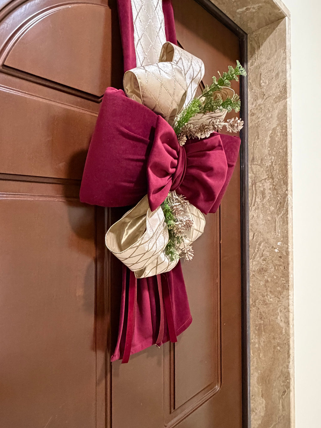 Doppio fiocco in velluto Anna bordeaux