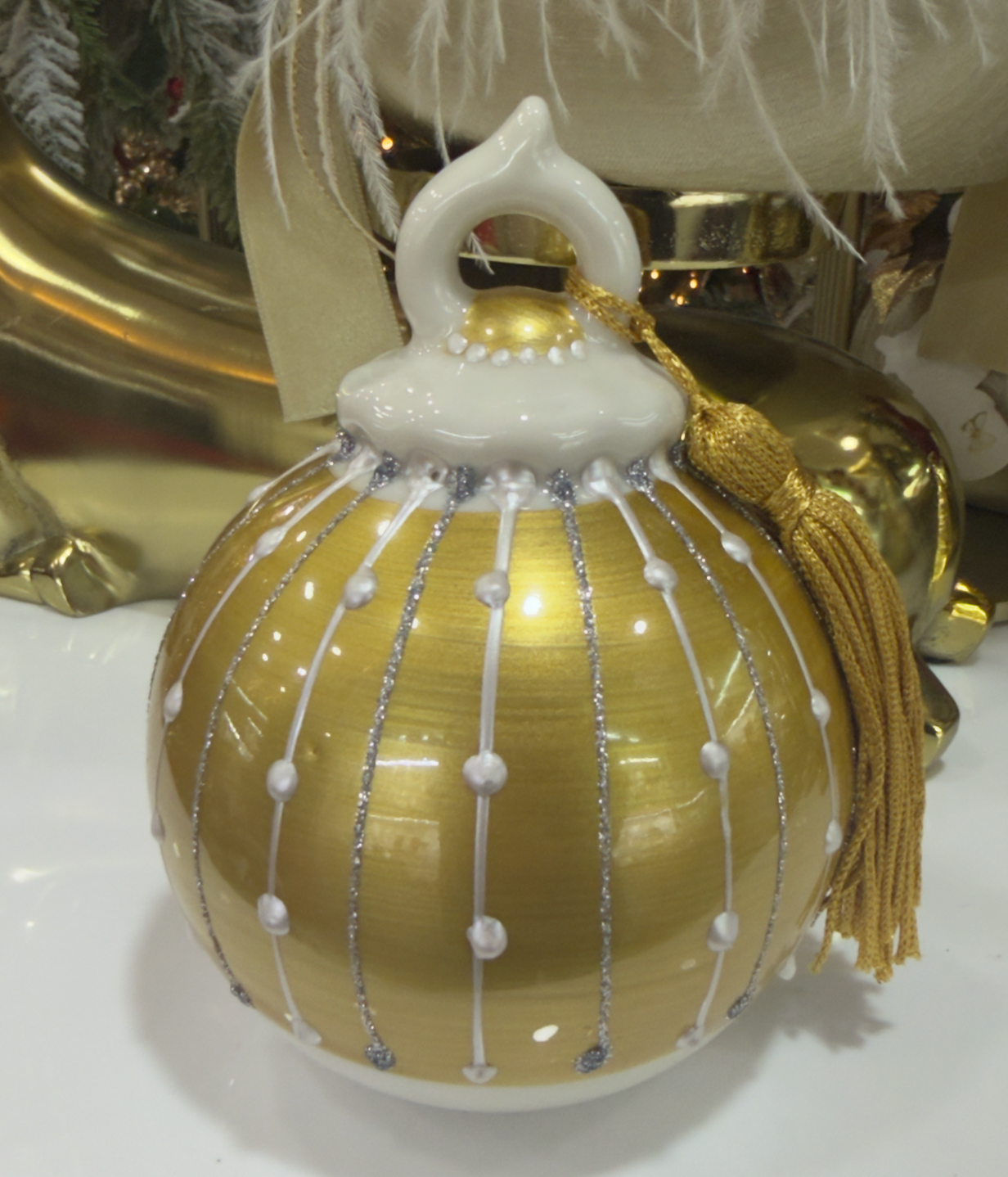 SFERA IN POPRCELLANA VERDE ORO